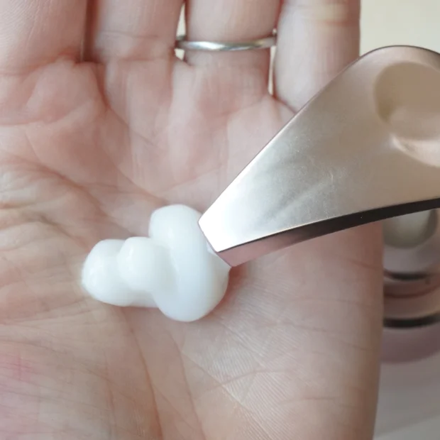 【うねり・広がり対策】“ぷるん髪”へ導くプルント ヴェーリングをレビュー