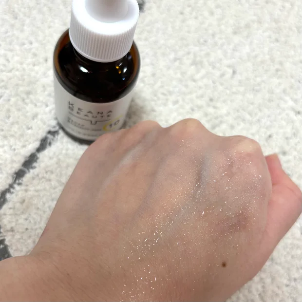 毛穴専門”の名にふさわしい、手放せなくなる美容液！