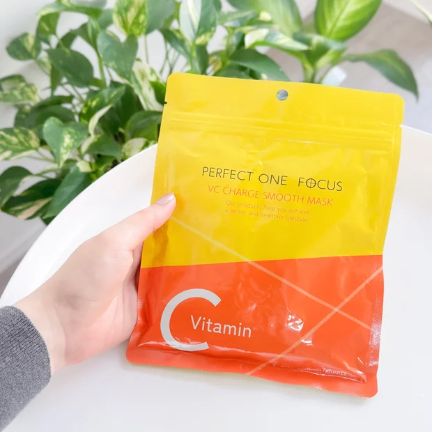 毛穴悩みをケアするシートマスク『パーフェクトワンフォーカス VCチャージ スムースマスク』で毛穴レス美肌に！