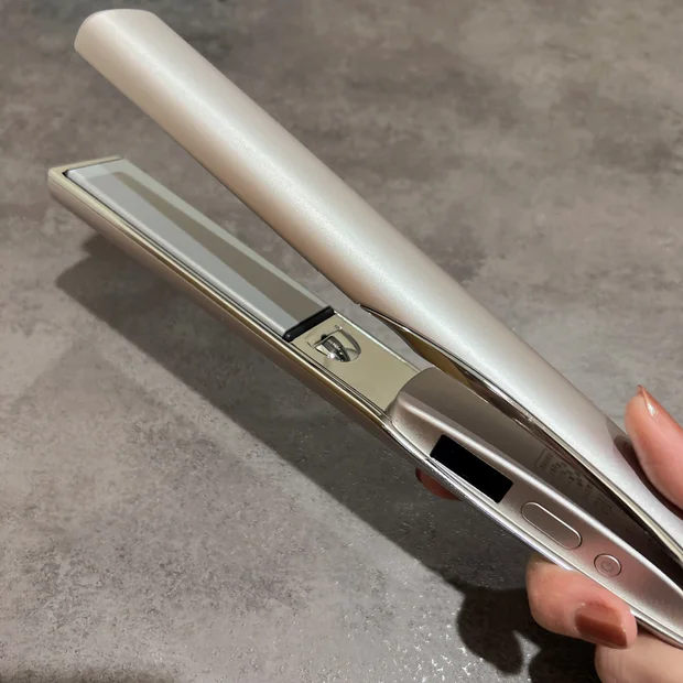 プリュスオーのヘアアイロン知ってる？使い心地や仕上がり、特徴を解説します！