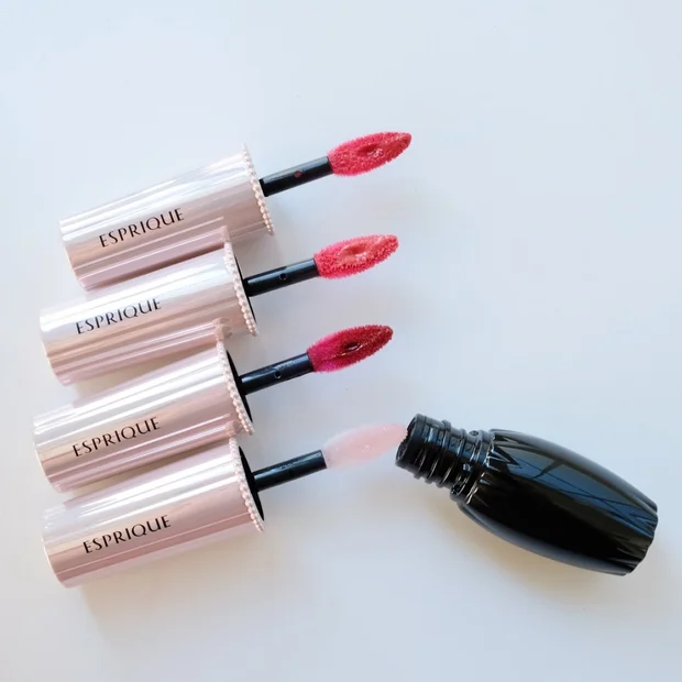 桜コスメ21 コスメデコルテから 桜カラーのリップバームが数量限定発売 マキアオンライン Maquia Online