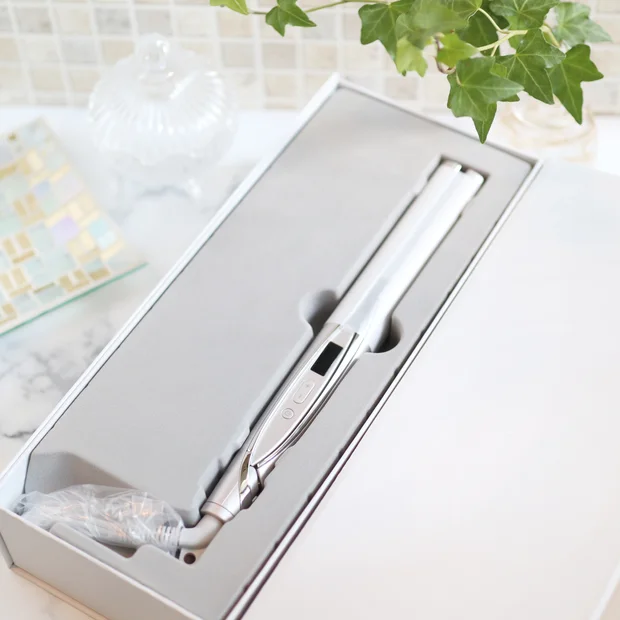 サロン帰りの質感に♡シャンプー＆トリートメントが人気の「プリュスオー」から、ヘアアイロンが登場！