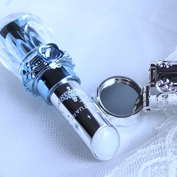 【限定】ブライダルギフトにも！幸福感満ちる「ジルスチュアート サムシングピュアブルーコレクション」