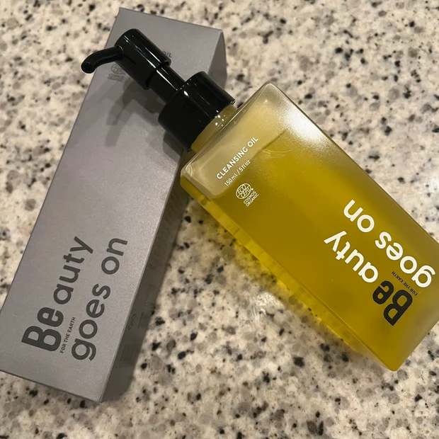 【Be】まるで美容オイル！保湿成分でしっとり仕上がりのクレンジングオイル