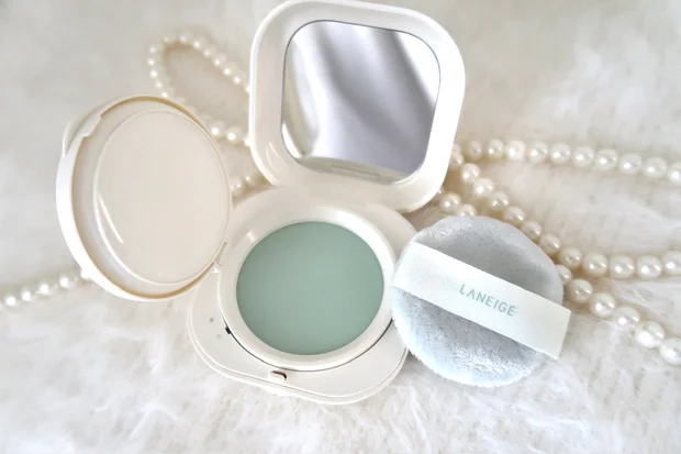 【話題】さらさらマシュマロ肌になるLANEIGEのフィニッシュパウダーをご紹介します。