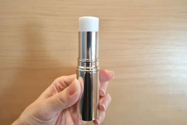 【乾燥対策】「イプサ ザ・タイムR デイエッセンススティックe」をご紹介します。