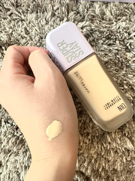 2/10新発売♡ 超うす膜なのに崩れにくい！！メイベリン ニューヨーク リキッド ファンデーション