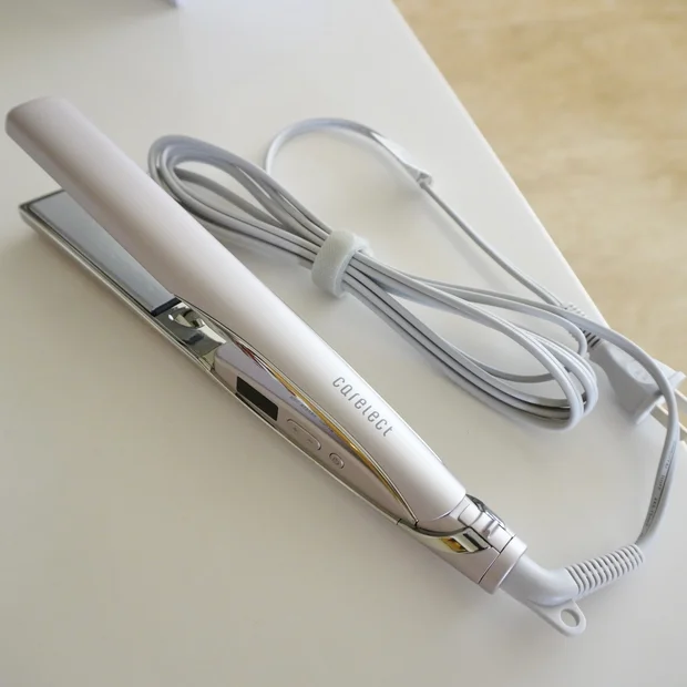 おすすめヘアアイロン「ケアレクト by プリュスオー スムースケアアイロン」でうるツヤストレート。