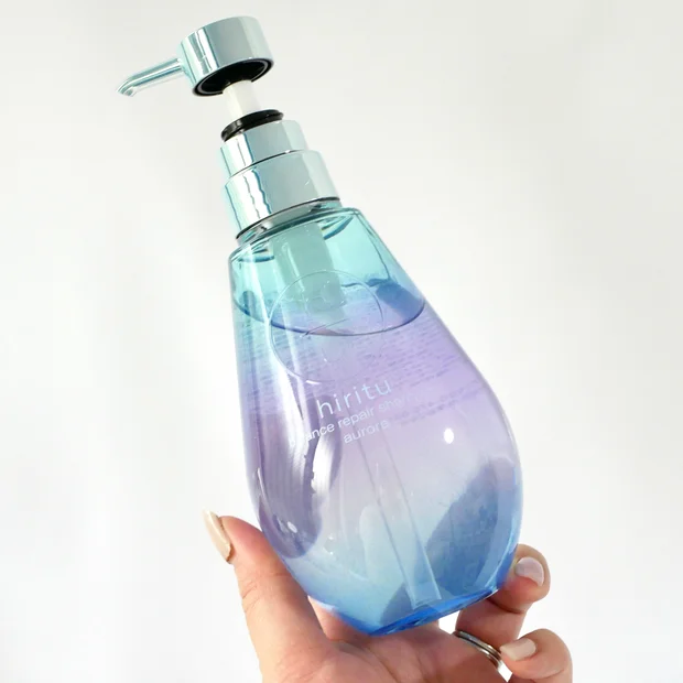 美髪の黄金比率*1に着目！【ヒリツ】の新作オーロラシリーズでツヤ髪に整えるケアを