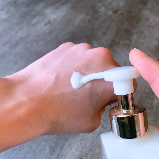 【メンズにおすすめ】女性ウケ抜群！いい匂いのボディクリームはアルビオンで決まり