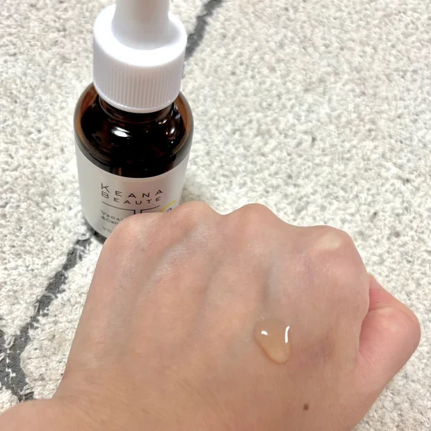 毛穴専門”の名にふさわしい、手放せなくなる美容液！