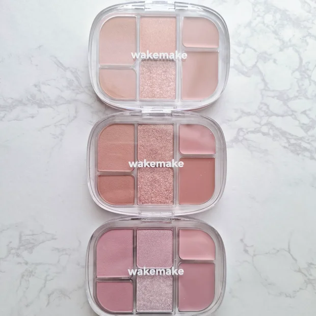 WAKEMAKEソフトシアーマルチパレットで簡単ワントーンメイク♪デイリーメイクのパワーアップにおすすめ♡
