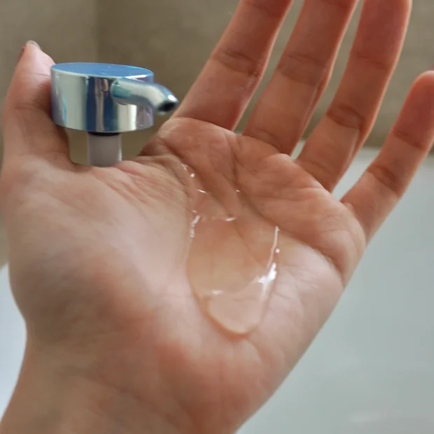 hiritu（ヒリツ）オーロラのシャンプー＆トリートメントで美髪の黄金比率へ。ツヤ髪効果を検証！