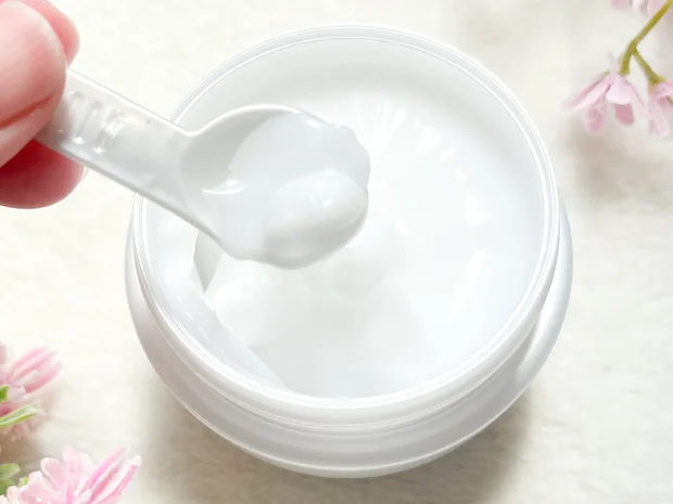 ＼リニューアル！パーフェクトワンの美白オールインワン／