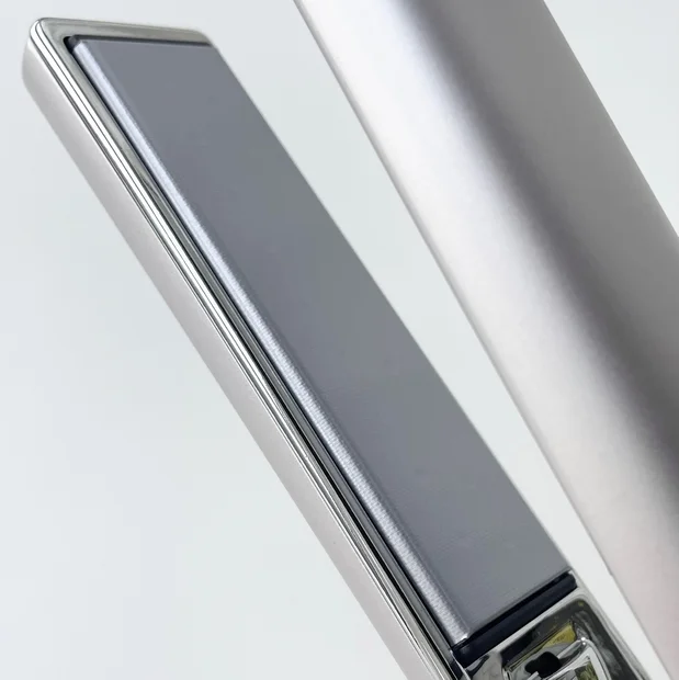 大人気プリュスオーのストレートアイロン【スムースケアアイロン】が良い感じ♪