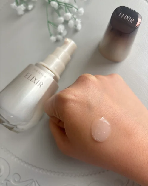 大人の美肌要素に一気にアプローチ★エリクシールの薬用高機能美容液