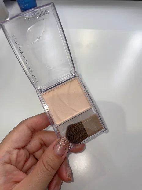 【くすみレタッチ】やっと買えたセザンヌ「トーンフィルターハイライト」をガチレビュー！