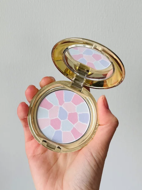 コスメ購入品レビュー【エレガンス】のラ プードル オートニュアンス Ⅶ、セミマットで清々しい明るさに！