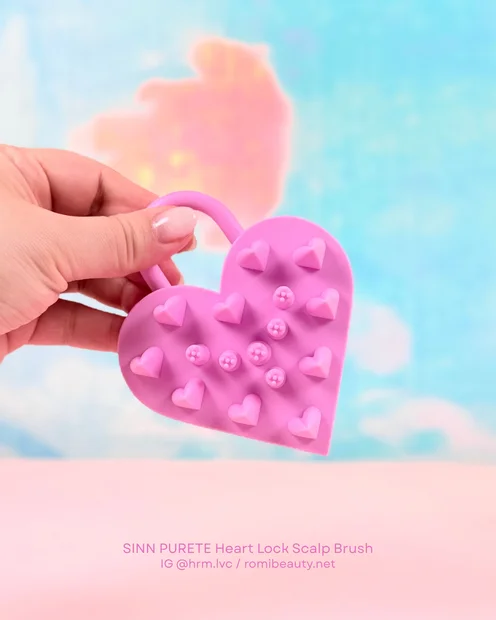 【衛生的で超便利‼️】SINN PURETE（シンピュルテ）ハートロック スカルプブラシ🩷🔐 頭皮ケアが楽しくなる新習慣