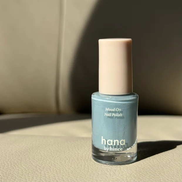 コンビニコスメがアツい！ファミマ限定hana by hinceで見つけたおしゃれネイル