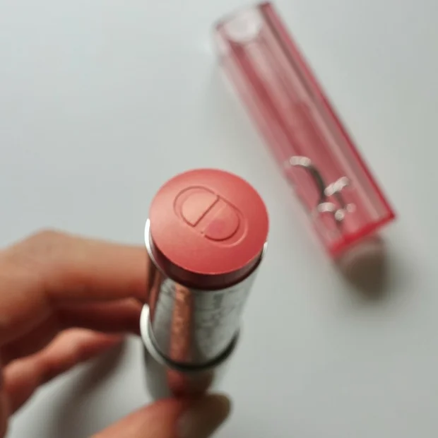 新作レビュー【ディオール バックステージ ロージー グロウ スティック 077 キャンディ】スウォッチ＆使い方