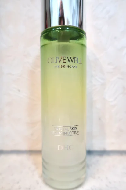 【注目】化粧水と美容液の2in1「DHC クリスタルスキン 美容液 ローション」