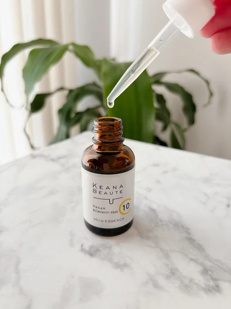【“毛穴専門”スキンケアシリーズ】ケアナボーテ「VC10濃美容液」を使ってみました💛🌿