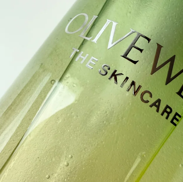 DHC独自の新成分配合♡１本で化粧水&美容液の２役が便利【セラムインローション】