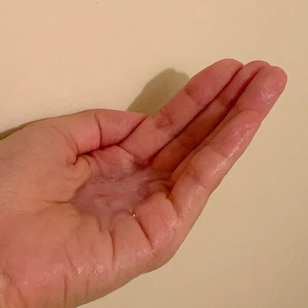 お値段以上！頭皮に負担をかけないアミノ酸系シャンプーでサラリ髪