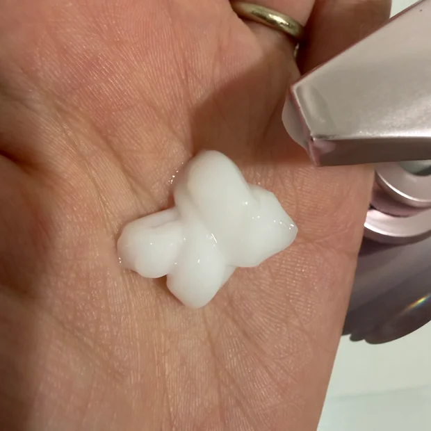 プルント　ヴェーリング美容液シャンプー・トリートメントを徹底レビュー♪口コミ評価も紹介