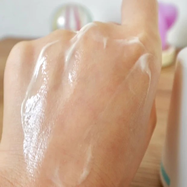 これからの季節に嬉しい！紫外線予報　UVさらさらジェル✨