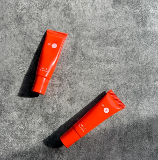 【ベスコス受賞】田中みな実他多数愛用ドクターケイ唇美容液「ABC-Gリップセラム」レビュー