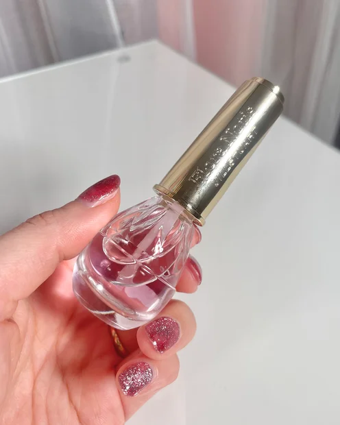 【Flora Notis JILL STUART】衝撃の可愛さ…花の香りのネイルオイル登場