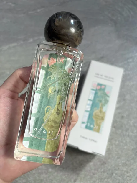 【オサジ】2025ホリデー数量限定！オードトワレからお気に入りの香りをご紹介♪
