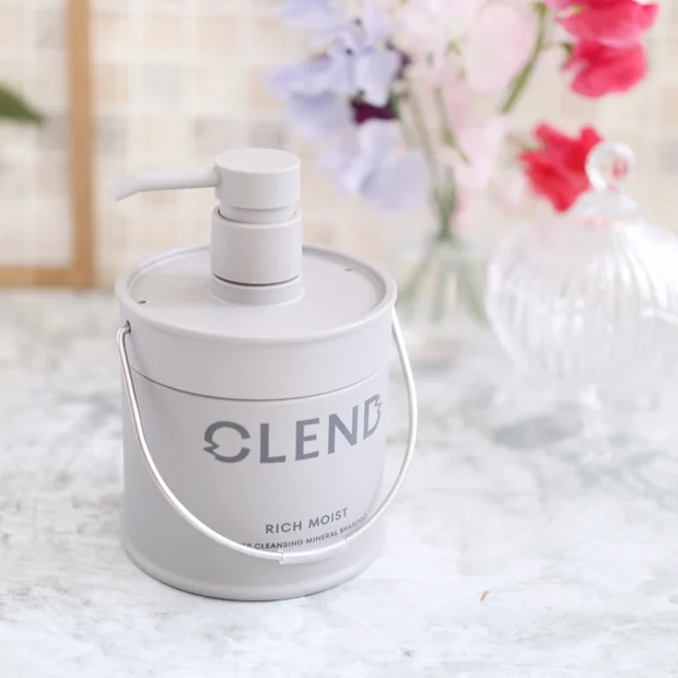 【ヘアケア】泥の力でうねり知らずのまとまる美髪へ♡CLENDのクレイ配合シャンプー＆トリートメントークレンド リッチモイスト ディープクレンジング ミネラル シャンプー／クレンド リッイモイスト ディープリペア ミネラル トリートメント