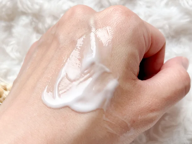 化粧水、美容液、クリームを順番に塗ったようなオールインワン♡