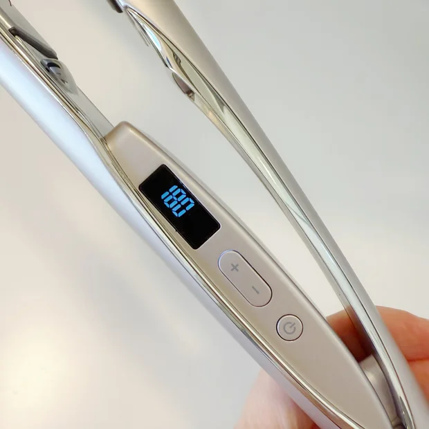 ケアレクト by プリュスオー スムースケアアイロンでサロン帰りの質感へ