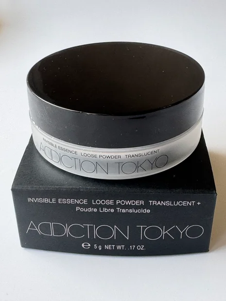 崩れにくい最愛フェイスパウダーはアディクション！透明感を爆盛りできるお粉。