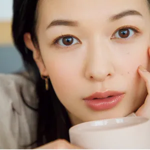 初対面で信頼感を高めるならストレート眉が◎。千吉良恵子さんが教える好感度メイク