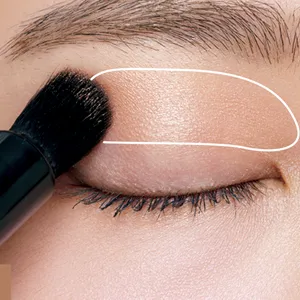 アイメイク 二重 長井かおり アイホールにコーラル