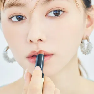 リップが主役の白湯メイクにおすすめリップ HOWTO 山本舞香