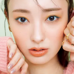 アイメイク　春　林由香里