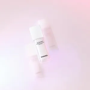 ヴァレンティノ ビューティー メイクアップライン