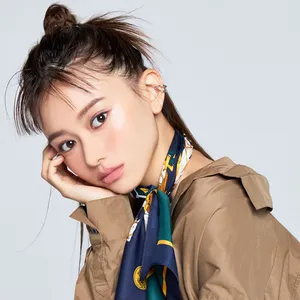 山本舞香もラフなアレンジがお気に入り！ カンタン可愛いハーフアップお団子