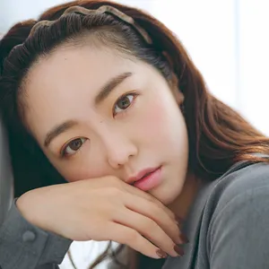 愛用コスメからズボラゆえの美容法まで。リアルすぎ！【峯岸みなみビューティ】GALLERY_1_3