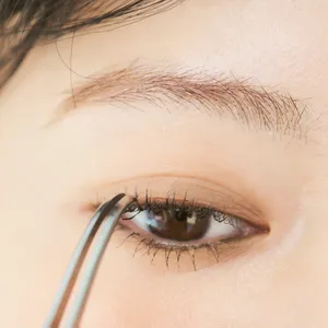 山本舞香のBeauty Script　【2024春夏トレンドメイク】GUCCI編　HOWTO②