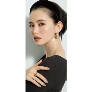 LOOK3 品があってクラシカルな センシュアルFace