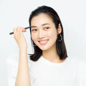 眉メイク　笹本恭平　薄眉