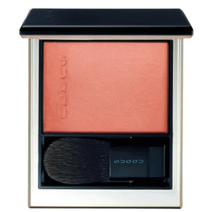 メルティング パウダー ブラッシュ 04 ￥6050／SUQQU