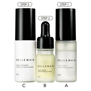 A べリュマン 二層式ハンドローションNo.0 30ml ￥2420、B 同 ハンドセラムNo.1 10ml ￥3850、C 同 ハンドモイスチャライザーNo.2 30ml ￥3630／ウェルフ